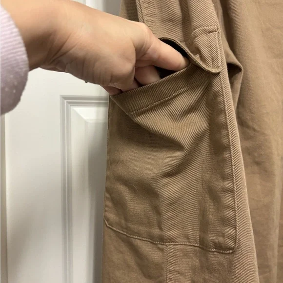 Quince Women's Wide Leg Tan Cargo Pants - Picture 4 of 8